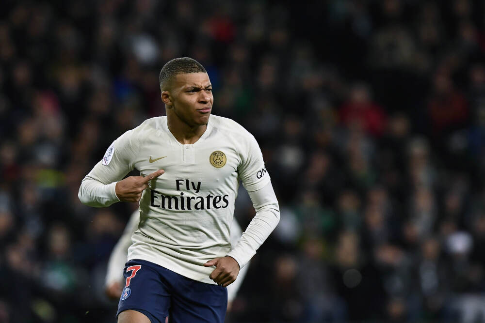 中国资本市场高水平制度型开放不断拓展 境外投资者持有A股市值提升